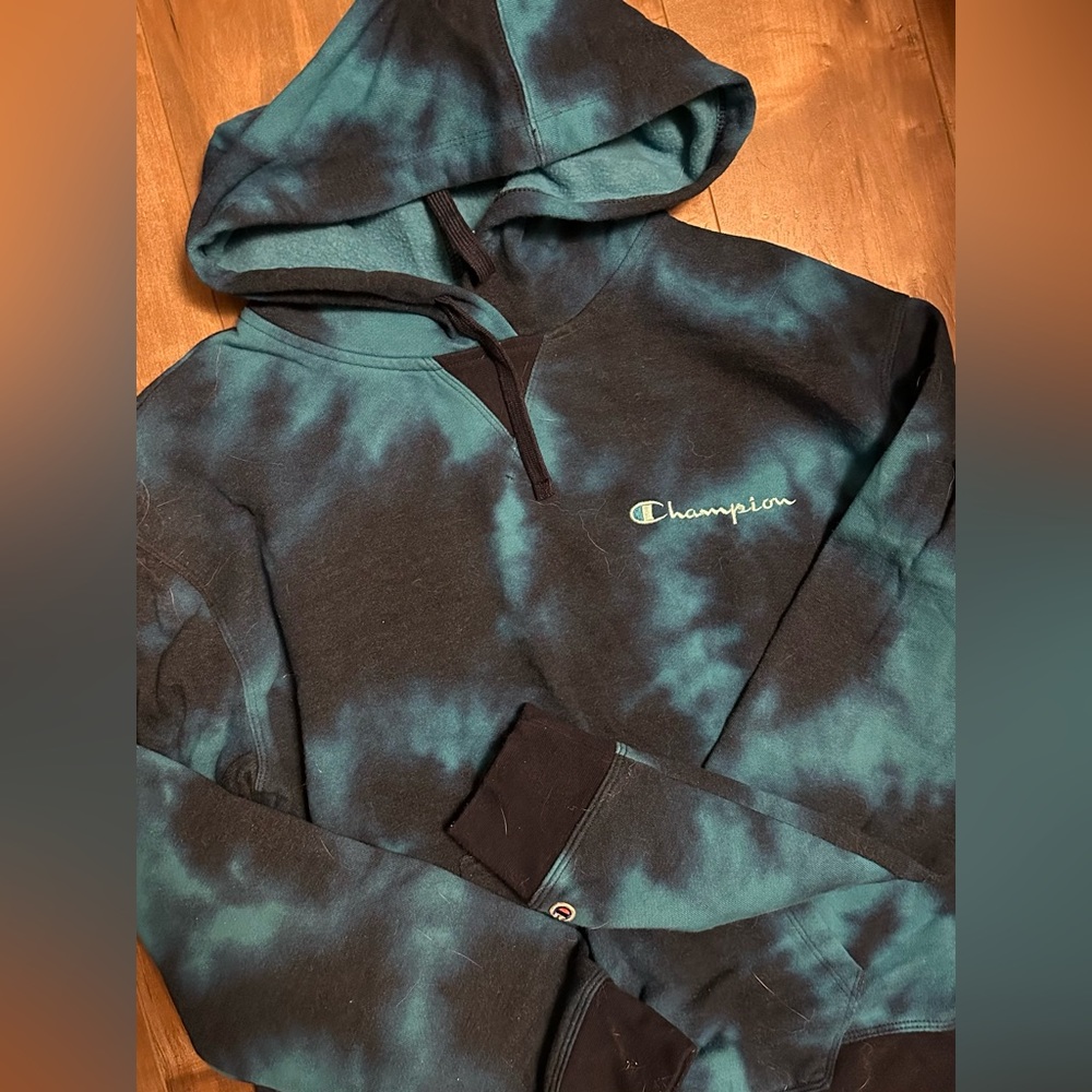 3/$25 Champion Crop Hoodie